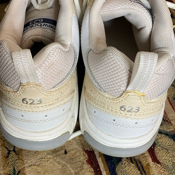 New Balance Womens 623 WX623WT2  Running Shoes Lace Up Low Top 9.5B Leather - Picture 5 of 7